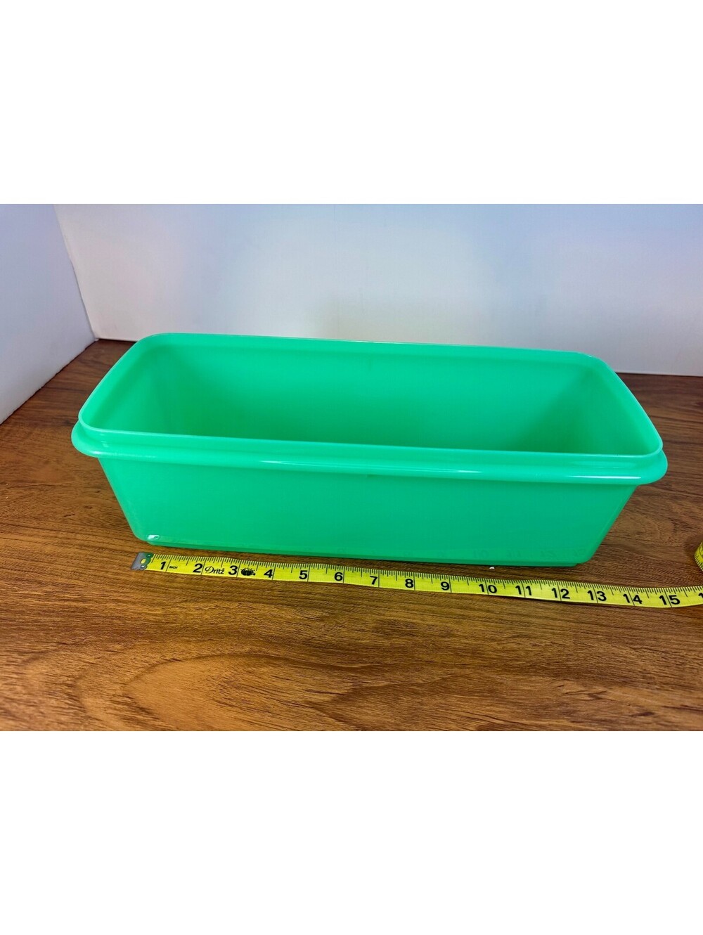 Vintage Tupperware Large Green Rectangular Storage Container with Lid - Picture 6 of 8